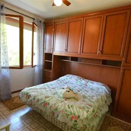 Appartement Comfortable Flat For 6 Guests In A With Common Pool In Lignanoriviera Lignano Sabbiadoro